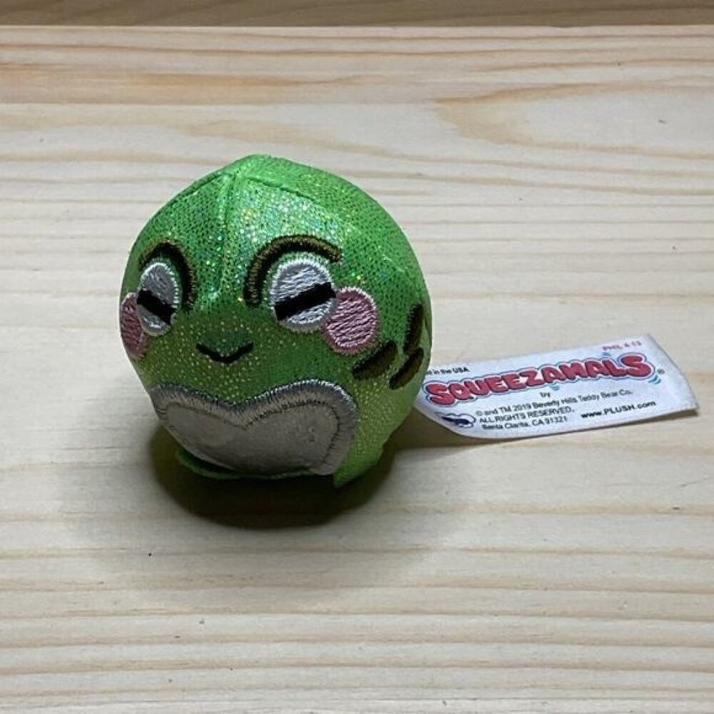 2019 Squeezamals Green Animal Frog Heart Tummy Mini